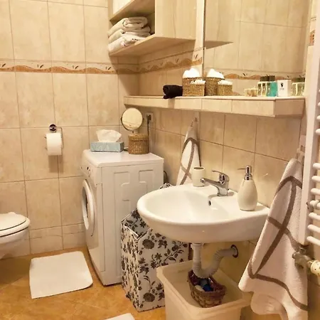 Apartmán Urbanelegance Escape, Location, Private Parking