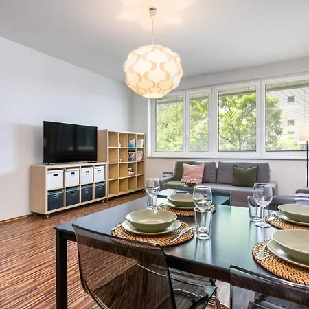 Urbanelegance Escape, Location, Private Parking Братислава